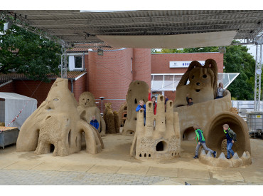 Lehmbau-Projekt in Wilhelmsburg 2019 Lehmbau-Projekt in Wilhelmsburg 2019